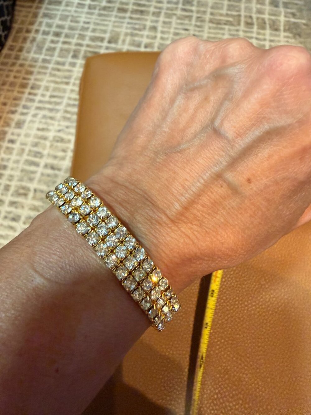 Elegant Rhinestone Bangle Bracelet New Gold Tone